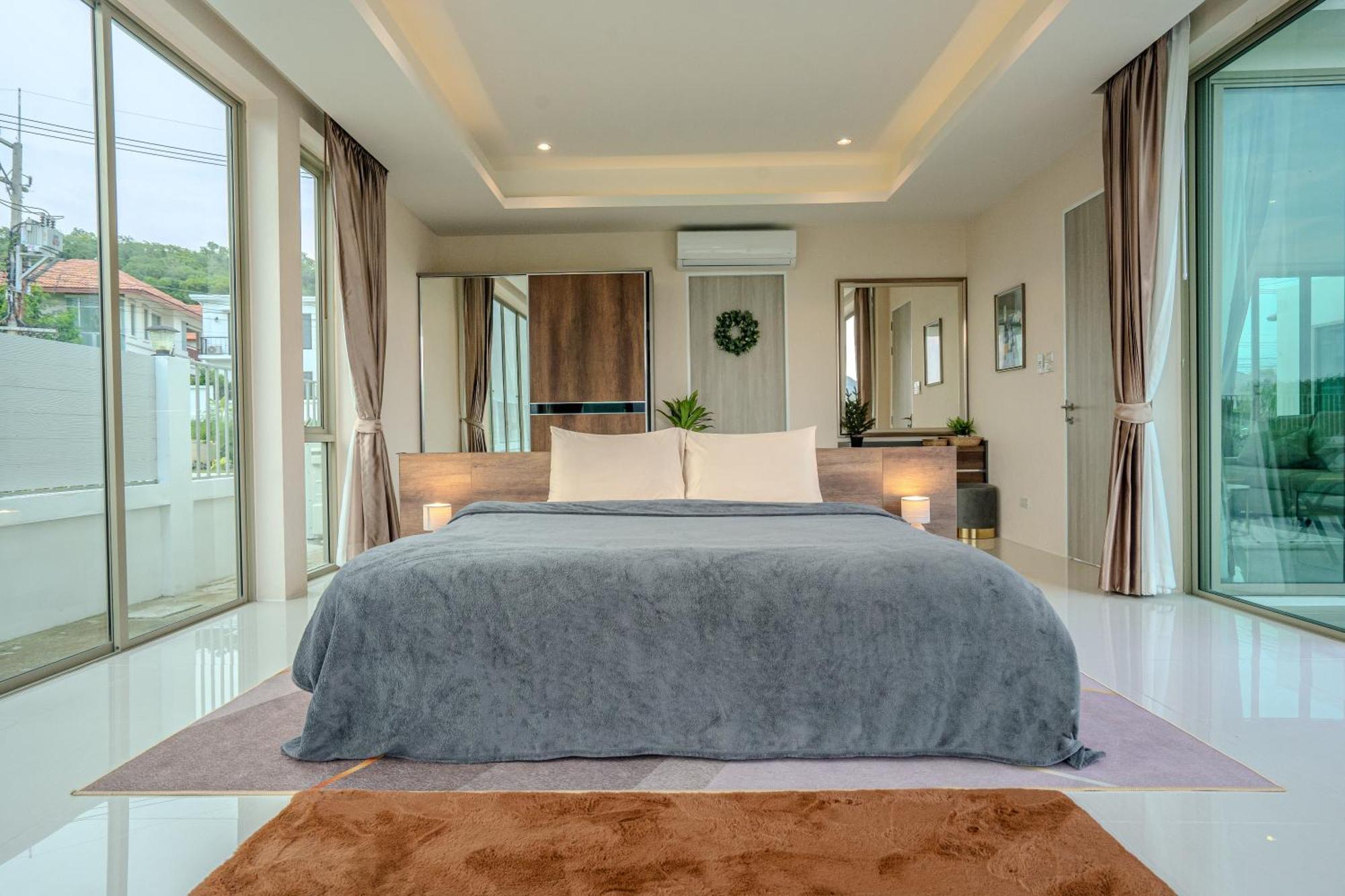 Luxurious 4-bedroom Pool Mountain Views * Hua Hin